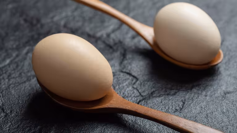 jeux de pâques course avec des oeufs